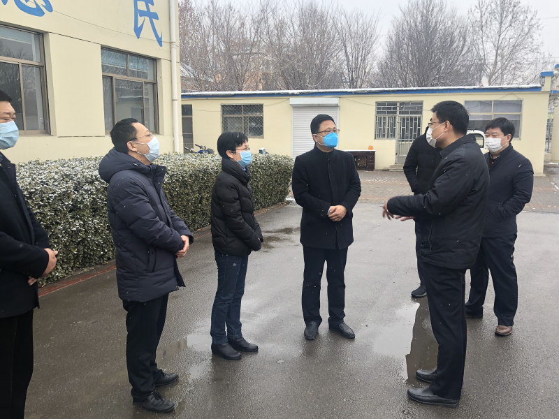 【寧津水務(wù)】縣委書記王剛一行到寧津水務(wù)檢查疫情防控工作（張偉 攝影）.jpg