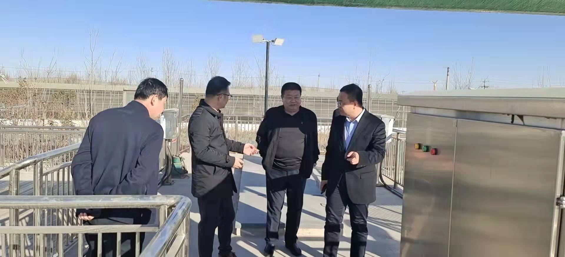 武城縣住房和城鄉(xiāng)建設局局長田瑞華一行到武城環(huán)保檢查指導工作 (2).jpg